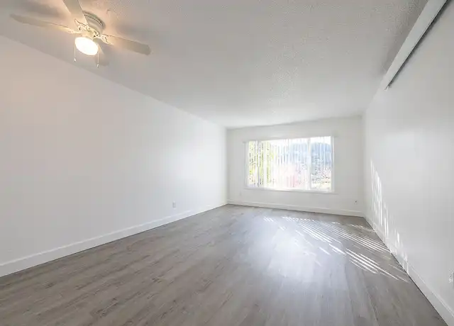 Property at Bridgeview Apartments - 6816 N Trumbull Ave, Portland, OR, 97203, 1 bed, 1 bath, [object Object]