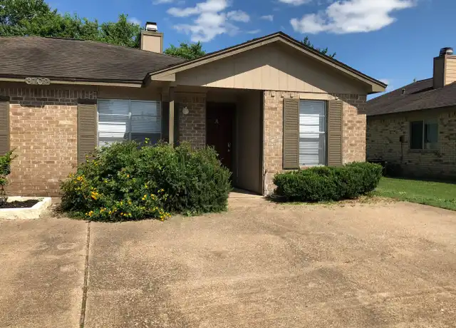 Property at 3702 Elliott St Unit A, Bryan, TX, 77802, 2 beds, 1.5 baths, [object Object]