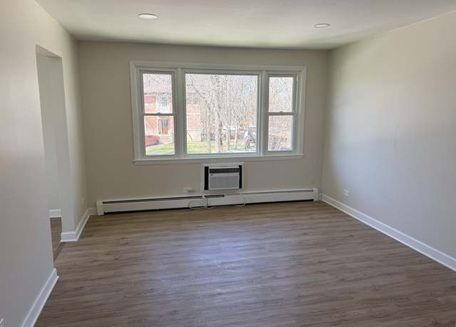 Photo of 15 Arrowhead Dr Unit 21, Algonquin, IL 60102
