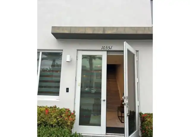 Property at 10351 NW 66th St, Doral, FL, 33178, 3 beds, 3 baths, [object Object]