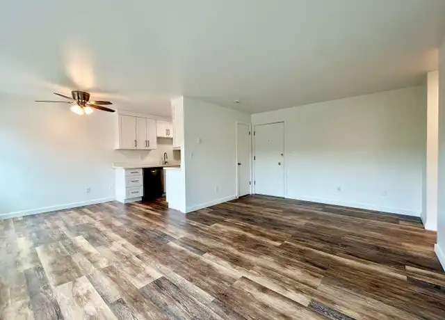 Property at 5319 24th Ave NE Unit 204, Seattle, WA, 98105, 1 bed, 1 bath, [object Object]