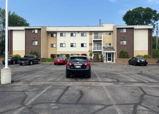 Property at 500 12th St S Unit 202, St Cloud, MN, 56301, 1 bed, 1 bath, [object Object]