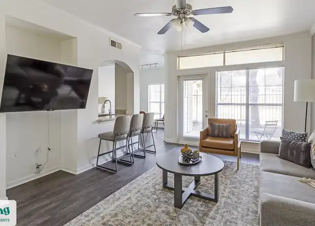 Property at 1000 Henderson St Unit 1381407740, Fort Worth, TX, 76102, 1 bed, 1 bath, [object Object]