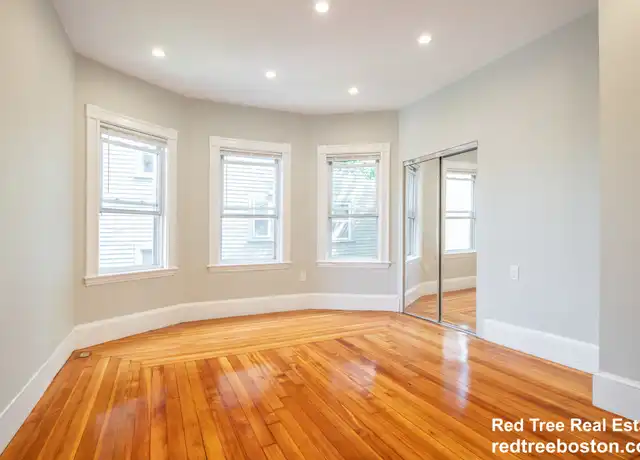 Property at 164 Hyde Park Ave Unit 2, Boston, MA, 02130, 4 beds, 2 baths, [object Object]