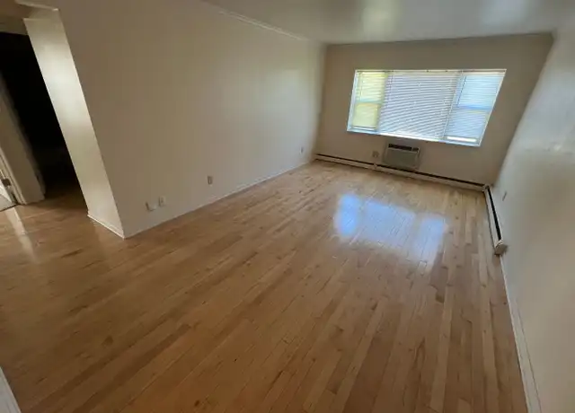 Property at 2030 N Oakland Ave Unit 202, Milwaukee, WI, 53202, 2 beds, 1 bath, [object Object]