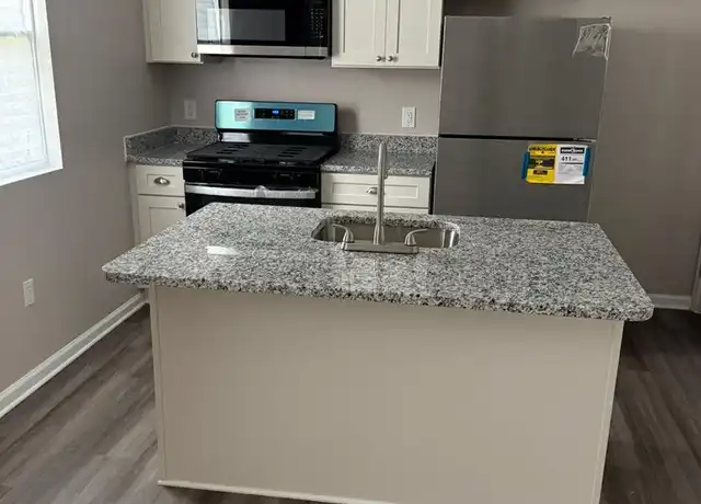 Property at 5811 Hillen Rd, Baltimore, MD, 21239, 2 beds, 2 baths, [object Object]