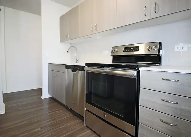 Property at 51 W Elm St, Chicago, IL, 60610, 2 beds, 2 baths, [object Object]
