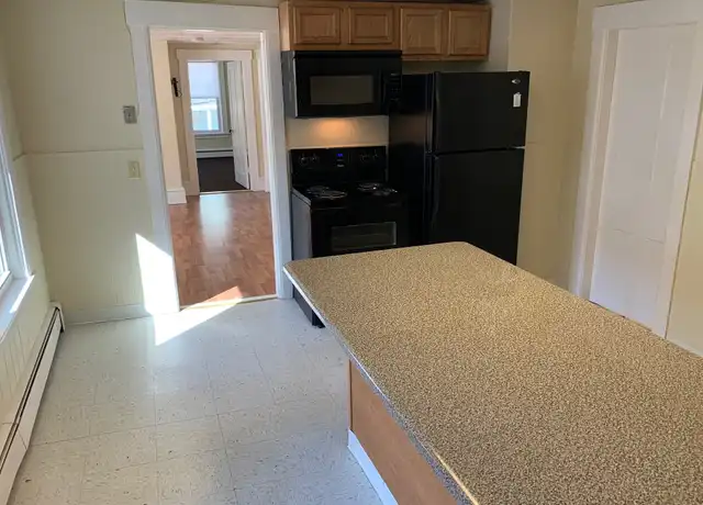 Property at 73 Church St Unit 2, Leominster, MA, 01453, 3 beds, 1 bath, [object Object]