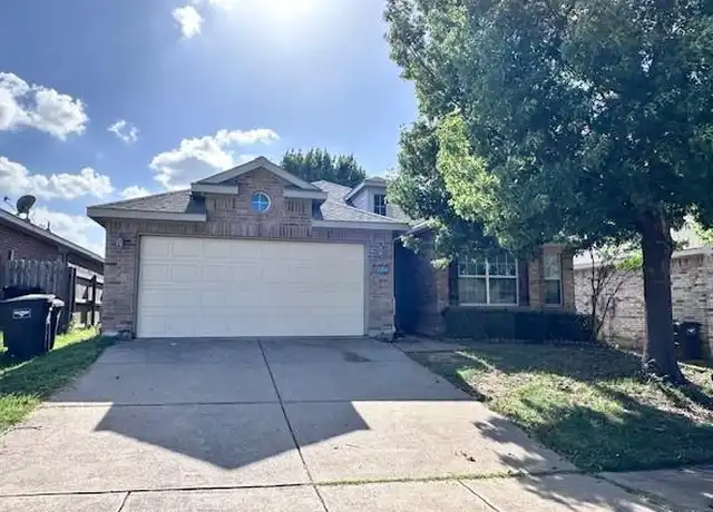 Property at 8112 Autumn Creek Trl, Fort Worth, TX, 76134, 3 beds, 2 baths, [object Object]