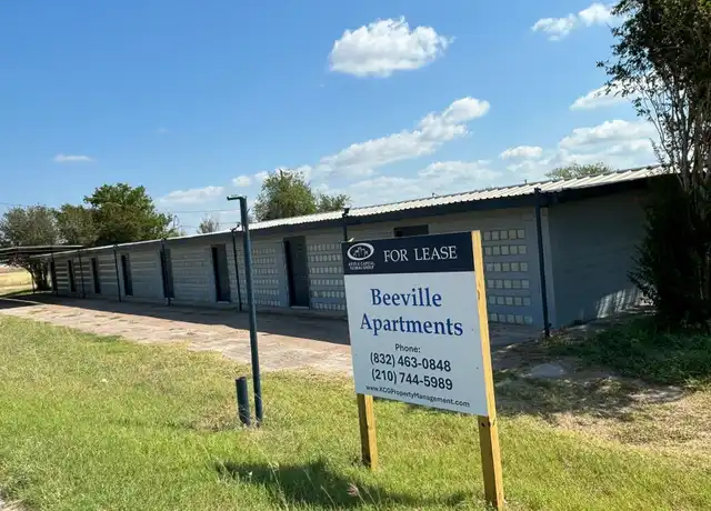 Property at 1627 Farm to Market Road 351, Beeville, TX, 78102, 0 beds, 1 bath, [object Object]