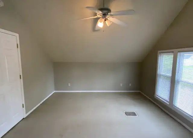 Property at 909 Baxter Ave, Superior, WI, 54880, 3 beds, 1 bath, [object Object]