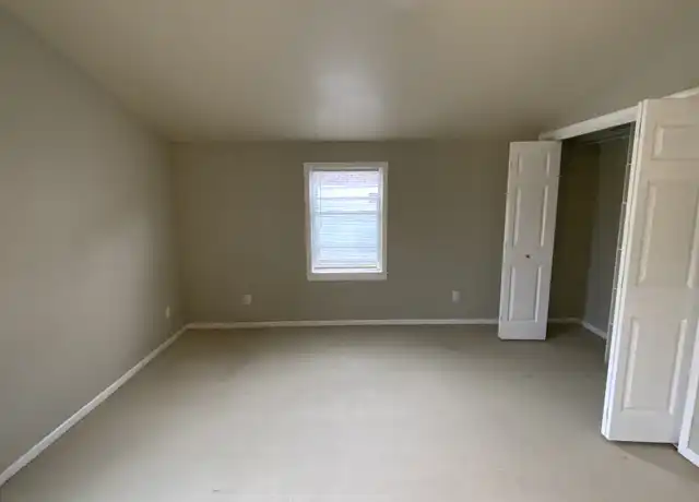 Property at 909 Baxter Ave, Superior, WI, 54880, 3 beds, 1 bath, [object Object]