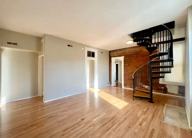 Property at 312 Ludlow Ave Unit 4, Cincinnati, OH, 45220, 4 beds, 2 baths, [object Object]