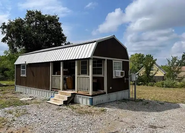 Property at 260 Lark Meadow Dr Unit C, Bridgeport, TX, 76426, 1 bed, 1 bath, [object Object]