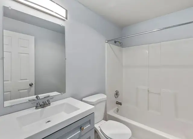 Photo of 401 N Ash St, Centralia, WA 98531