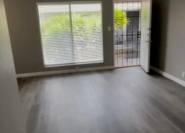 Property at 1032 Normandie Ave Unit 11, Los Angeles, CA, 90006, 2 beds, 1 bath, [object Object]