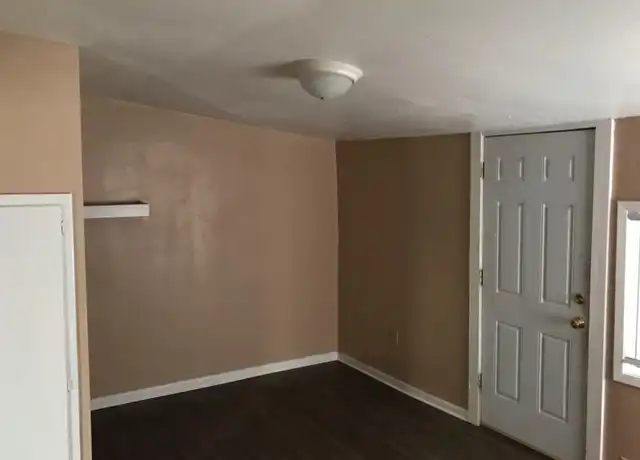 Property at 401 E Jefferson Ave, Iowa Park, TX, 76367, 3 beds, 1 bath, [object Object]