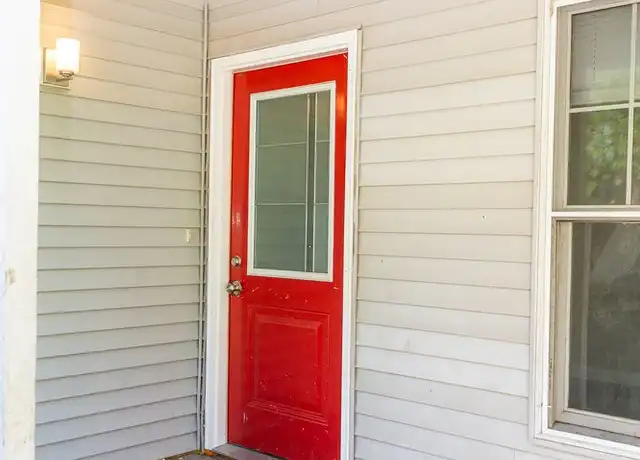 Property at 1842 Whittier St, Lincoln, NE, 68503, 3 beds, 2 baths, [object Object]