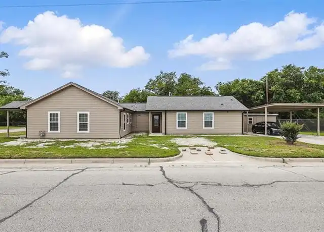 Property at 2349 Beaumont St, Fort Worth, TX, 76106, 4 beds, 2 baths, [object Object]