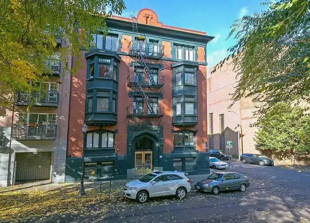Property at Cumberland Apartments - 1405 SW Park Ave, Portland, OR, 97201, 0 beds, 1 bath, [object Object]