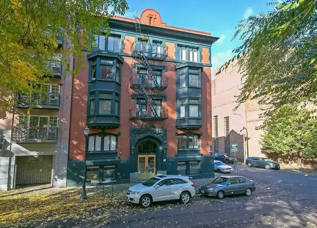 Property at Cumberland Apartments - 1405 SW Park Ave, Portland, OR, 97201, 0 beds, 1 bath, [object Object]