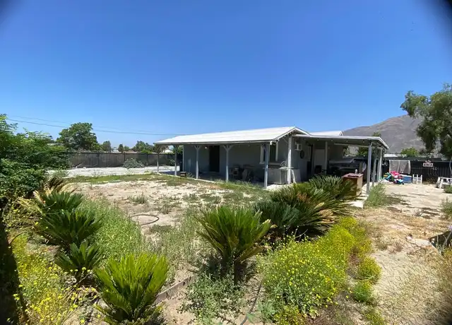 Property at 40094 Sunset Ln, San Jacinto, CA, 92583, 2 beds, 1 bath, [object Object]