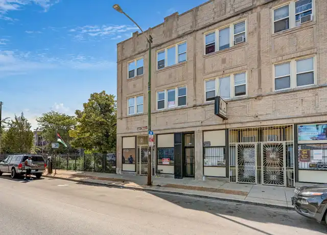 Property at 1741 E 71st St Unit 204, Chicago, IL, 60649, 1 bed, 1 bath, [object Object]