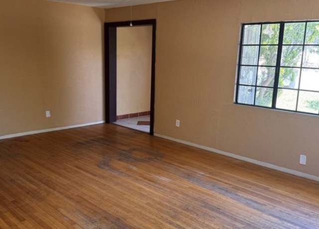 Photo of 448 W King St, Banning, CA 92220