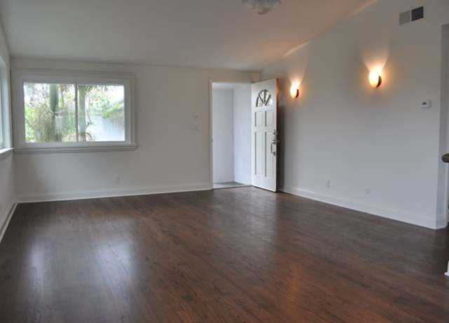 Photo of 158 Del Mar Shores Ter, Solana Beach, CA 92075