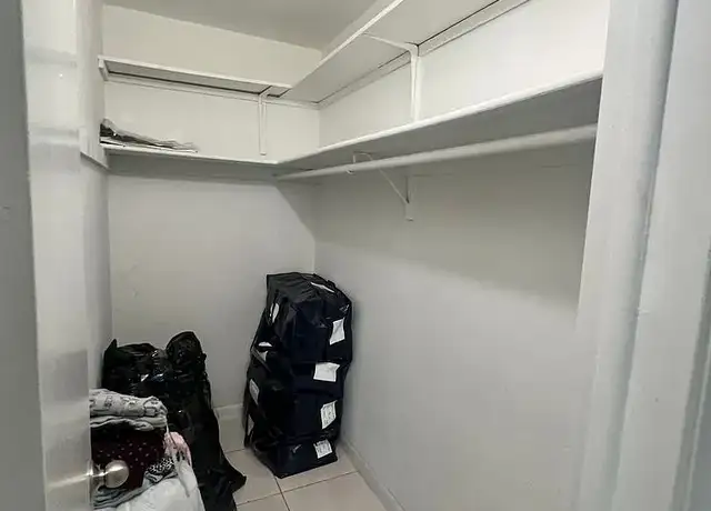 Photo of 901 NE 18th Ct, Fort Lauderdale, FL 33305