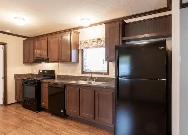 Property at Maple Manor - 18 William St, Taylor, PA, 18517, 3 beds, 2 baths, [object Object]