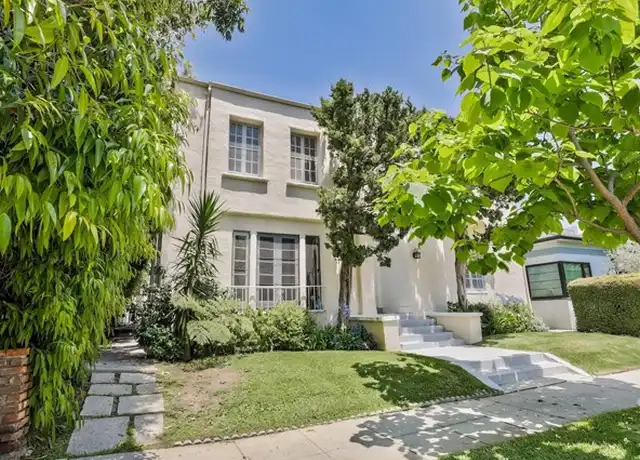 Property at 9949 Young Dr Unit 202, Beverly Hills, CA, 90212, 1 bed, 1 bath, [object Object]