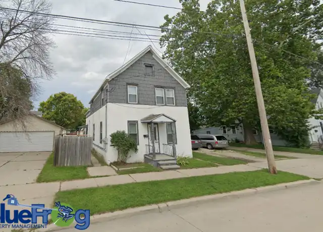 Property at 1215 University Ave, Green Bay, WI, 54302, 2 beds, 1 bath, [object Object]
