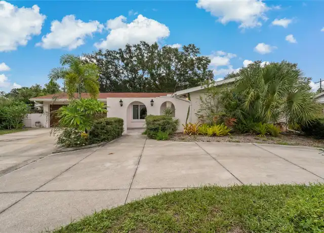 Property at 3415 Fair Oaks Pl, Sarasota, FL, 34239, 3 beds, 3 baths, [object Object]