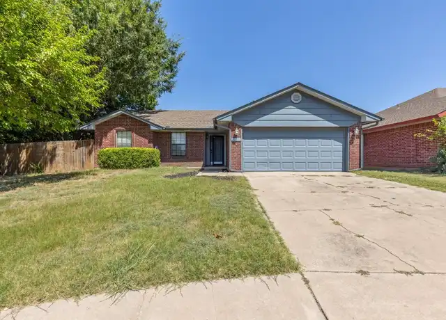 Property at 2101 Harbor Dr, Norman, OK, 73071, 3 beds, 2 baths, [object Object]