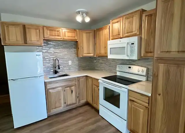 Property at 11896 SE Sovereign Ct Unit B, Happy Valley, OR, 97086, 1 bed, 1 bath, [object Object]