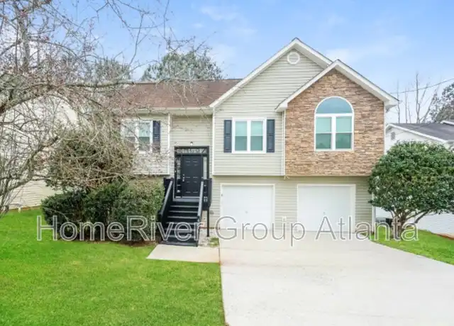 Property at 4050 Robin Cir, Atlanta, GA, 30349, 3 beds, 3 baths, [object Object]