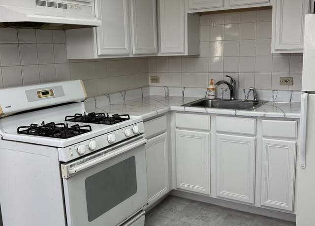 Photo of 3113 Bernice Rd #6, Lansing, IL 60438
