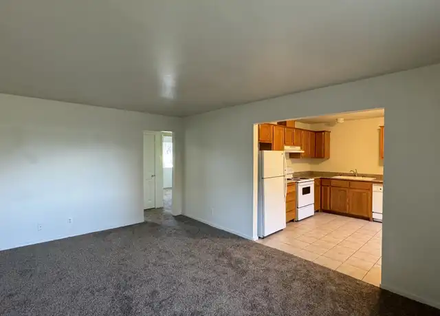 Property at 620 W Putnam Ave Unit 7, Porterville, CA, 93257, 2 beds, 1 bath, [object Object]