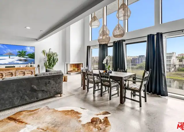 Property at 4105 Pacific Ave #1, Marina del Rey, CA, 90292, 2 beds, 2 baths, [object Object]
