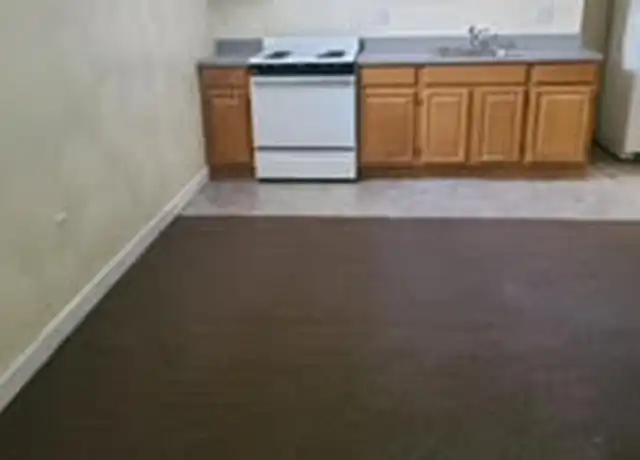 Property at 115 S 6th St Unit 3, Indiana, PA, 15701, 3 beds, 1 bath, [object Object]