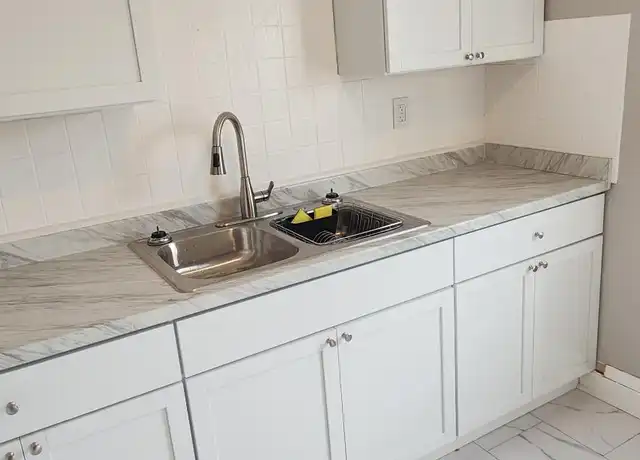 Property at 1522 Lewis St Unit 2, Charleston, WV, 25311, 2 beds, 1 bath, [object Object]