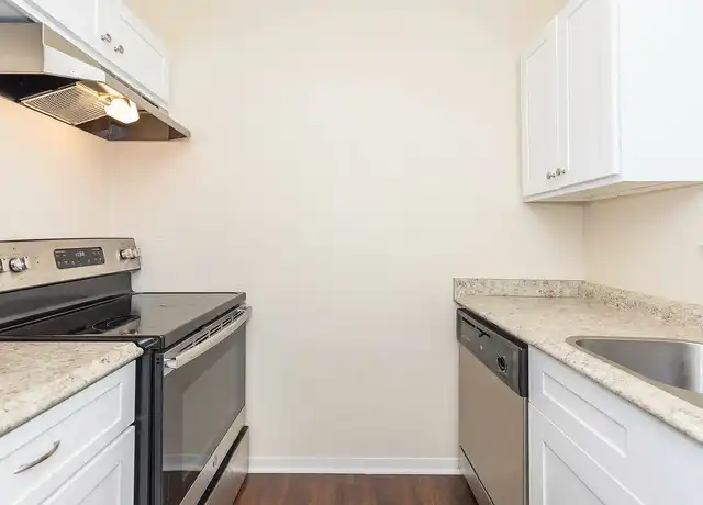 Property at Camelot Apartments - 3345 W Park Ave, Orange, TX, 77630, 1 bed, 1 bath, [object Object]