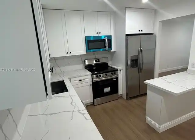 Property at 808 SW 15th Ave, Fort Lauderdale, FL, 33312, 3 beds, 2 baths, [object Object]