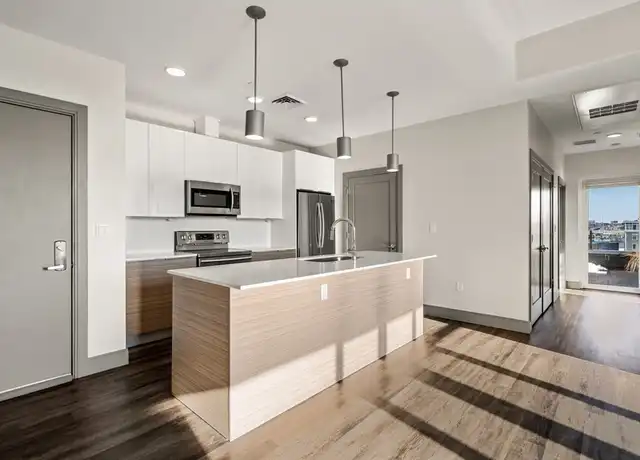 Property at 400 Mystic Ave Unit 403, Somerville, MA, 02145, 2 beds, 2 baths, [object Object]