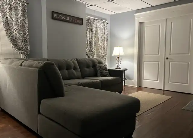 Property at 8 Davies Pl, Poughkeepsie, NY, 12601, 1 bed, 1 bath, [object Object]