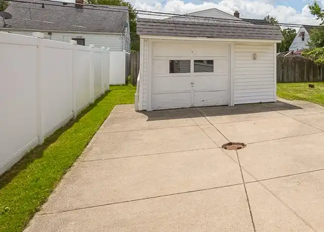 Property at 20890 Tracy Ave, Euclid, OH, 44123, 3 beds, 1 bath, [object Object]