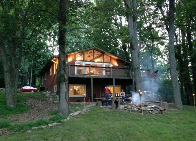Photo of 1601 Summit Dr, Haymarket, VA 20169