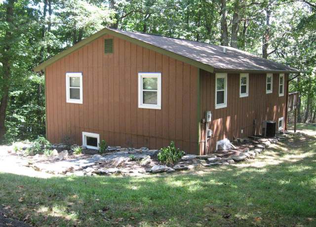 Photo of 1601 Summit Dr, Haymarket, VA 20169