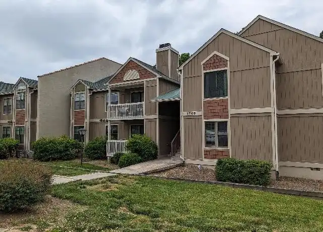 Property at 3700 Chimney Ridge Pl, Durham, NC, 27713, 2 beds, 3 baths, [object Object]